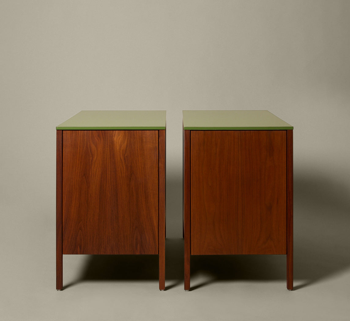 1950S WALNUT & LAMINATE CONVERTIBLE VANITY DESK BY FLORENCE KNOLL