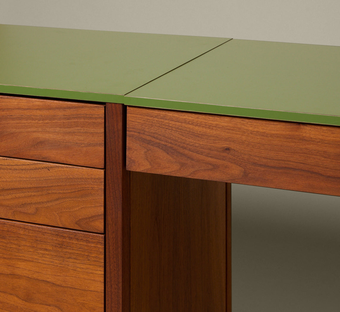 1950S WALNUT & LAMINATE CONVERTIBLE VANITY DESK BY FLORENCE KNOLL