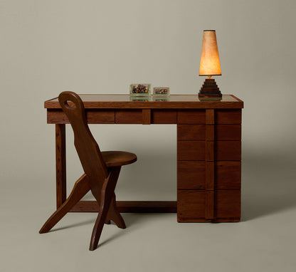 Antoine Desk