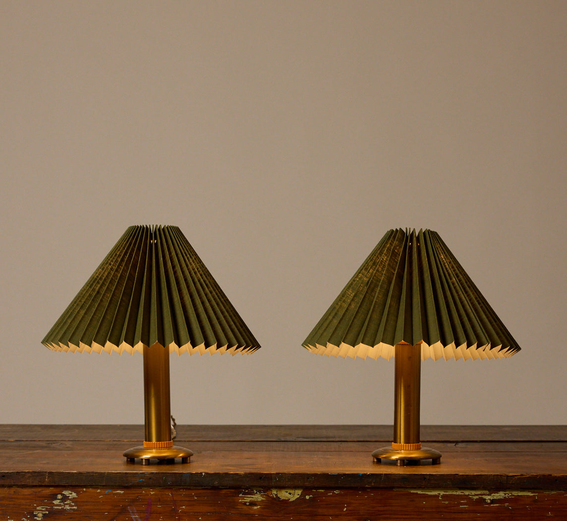 PAIR OF ART DECO BRASS & BAKELITE TABLE LAMPS CIRCA 1920S