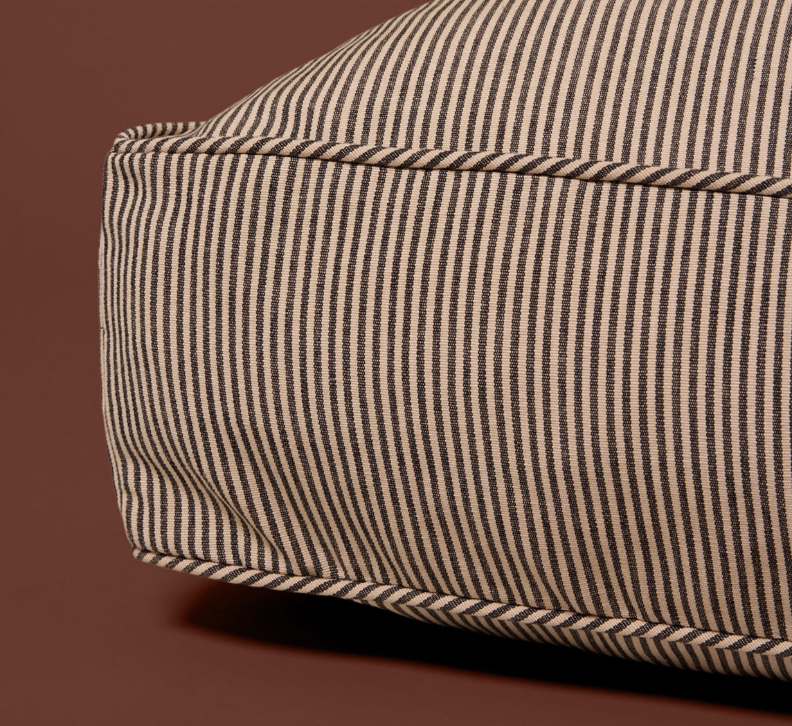 PIERCE & WARD DOG BED IN ESSEX STRIPE (MULTIPLE SIZES)