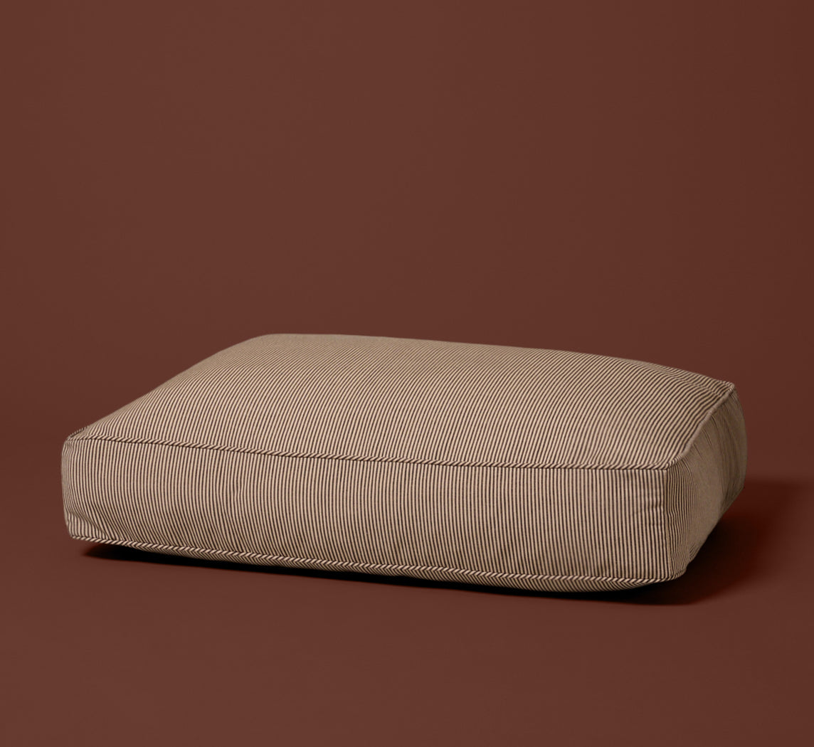 PIERCE & WARD DOG BED IN ESSEX STRIPE (MULTIPLE SIZES)