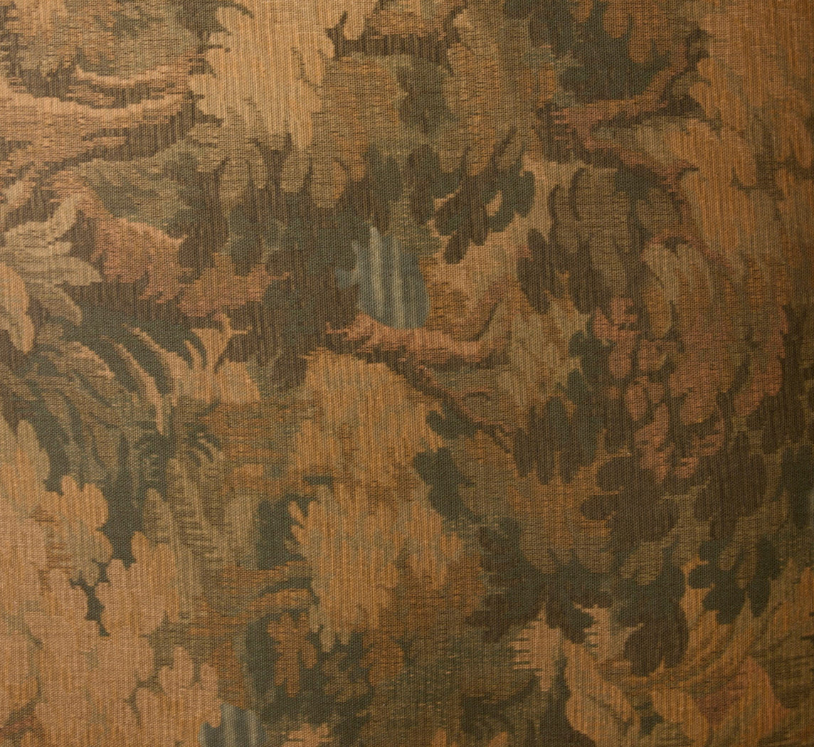 PIERCE & WARD DOG BED IN THE TAPESTRY (MULTIPLE SIZES)