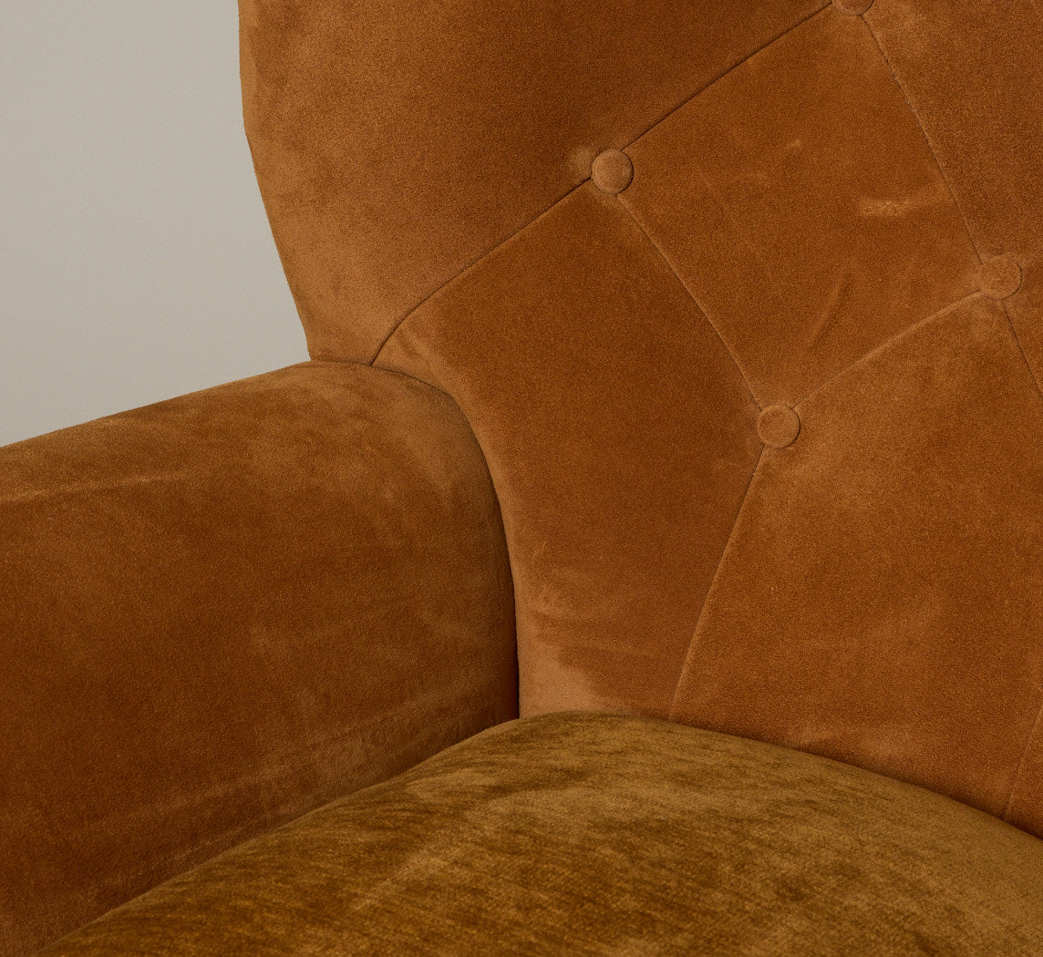 FRITZ HANSEN STYLE DANISH LOUNGE CHAIR IN CARAMEL SUEDE
