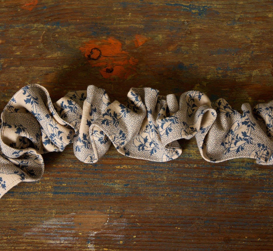 PIERCE & WARD BLUE MOON FLORAL CORD COVER