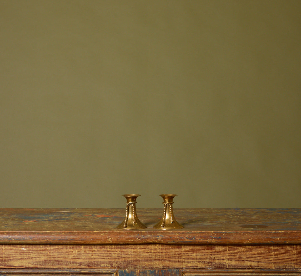 PAIR OF VINTAGE TIED BRASS TASSEL CANDLESTICK HOLDERS