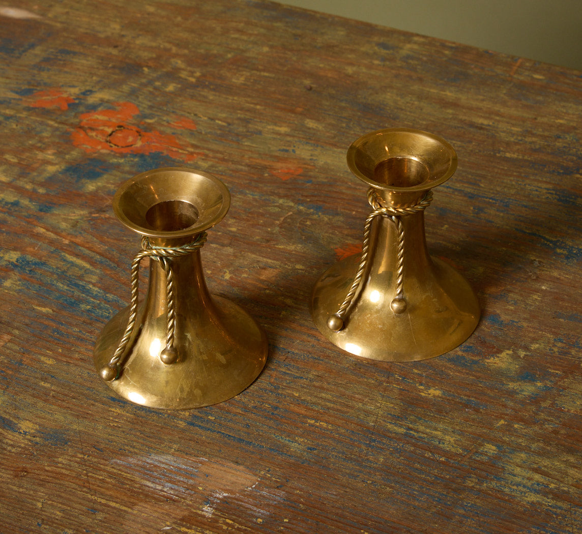PAIR OF VINTAGE TIED BRASS TASSEL CANDLESTICK HOLDERS