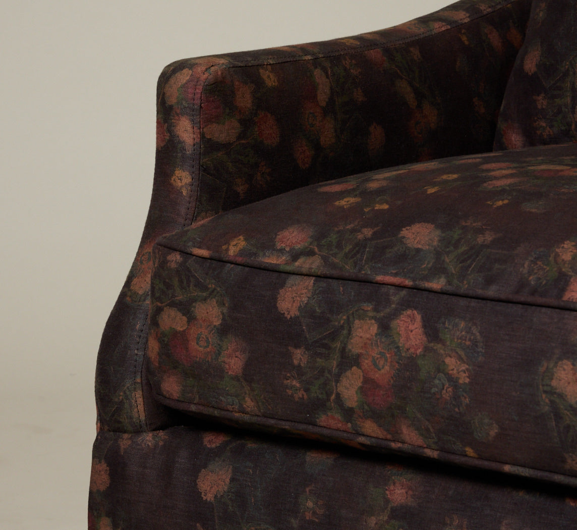 PAIR OF VINTAGE BERNHARDT SWIVEL CLUB CHAIRS IN MIDNIGHT FLORAL LINEN