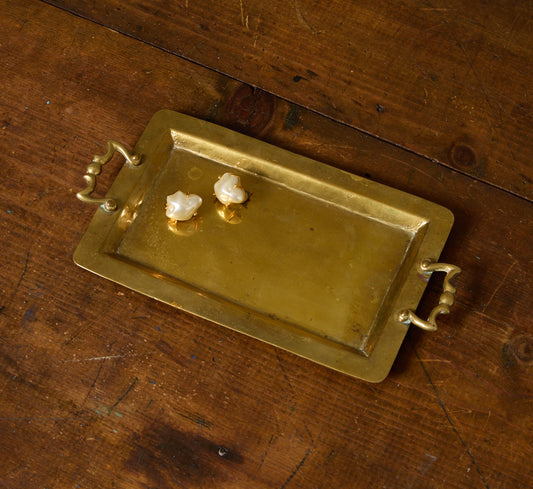 EARLY 20TH CENTURY ARTS & CRAFTS BRASS TRAY