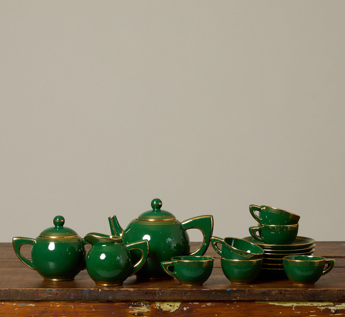 1940S ITALIAN EMERALD & GOLD TEA SERVICE