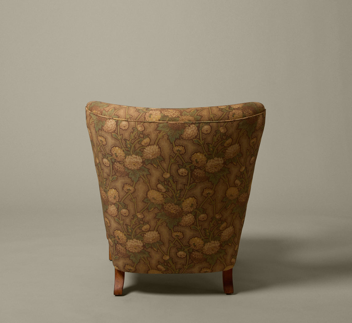 MID-CENTURY LOUNGE CHAIR BY FRITZ HANSEN IN PIERCE & WARD CHRYSANTHEMUM