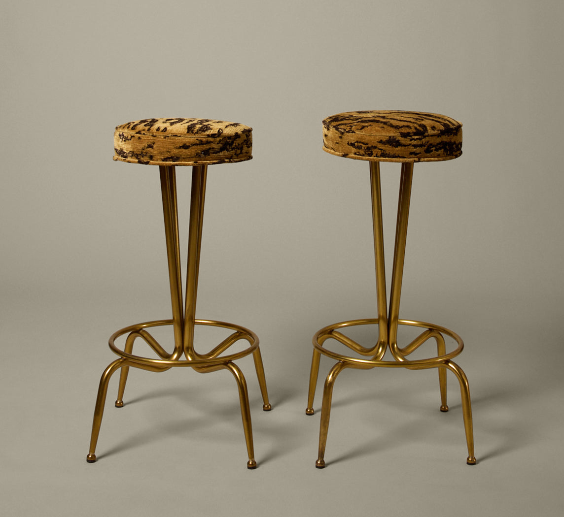 PAIR OF 1960S ITALIAN BRASS BAR STOOLS