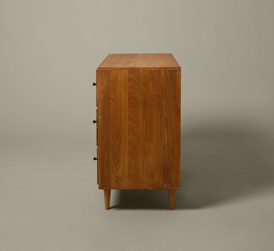 MIDCENTURY CHEST OF DRAWERS IN THE STYLE OF PAUL MCCOBB