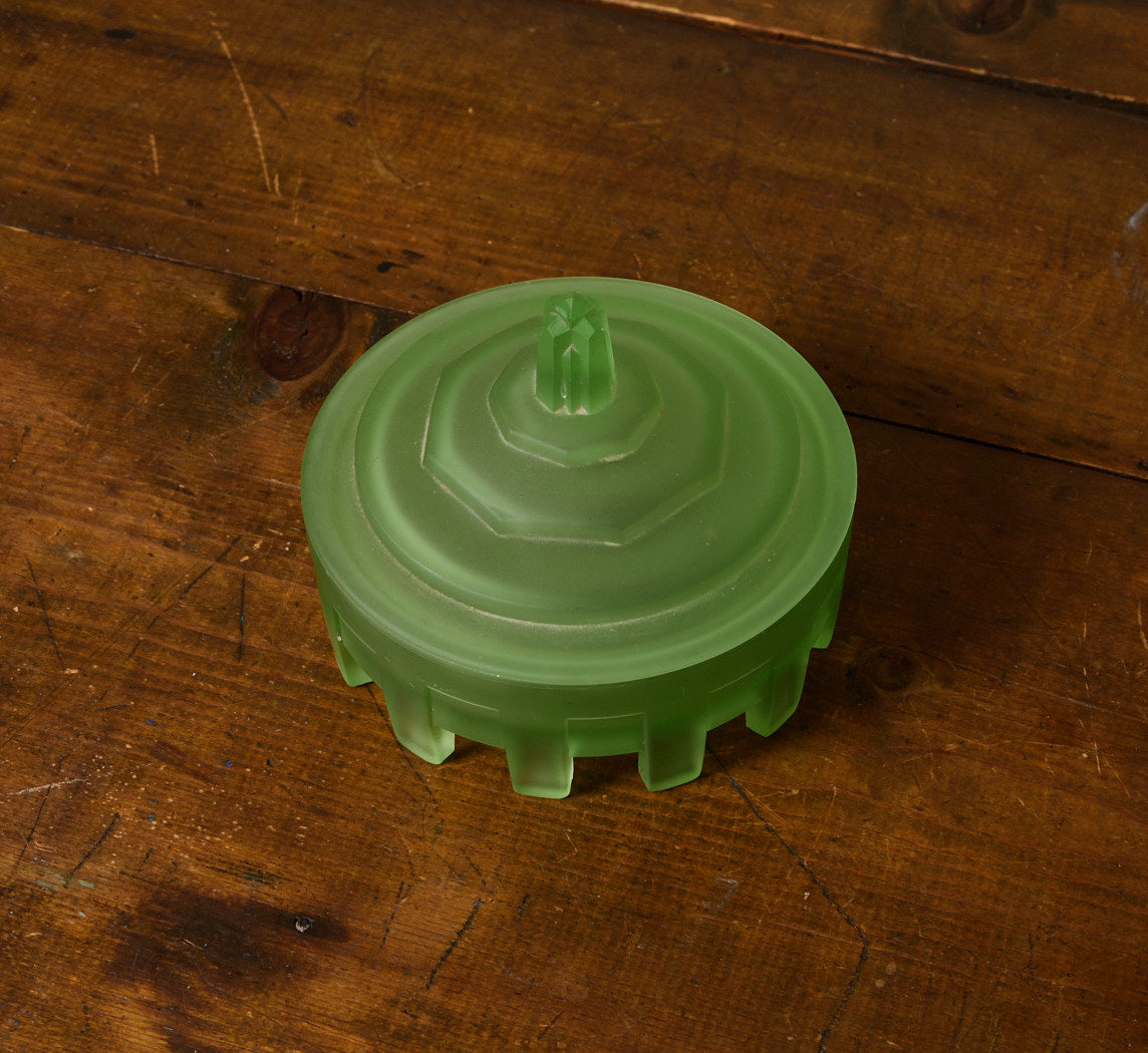 VINTAGE ART DECO FROSTED GREEN TRINKET BOX