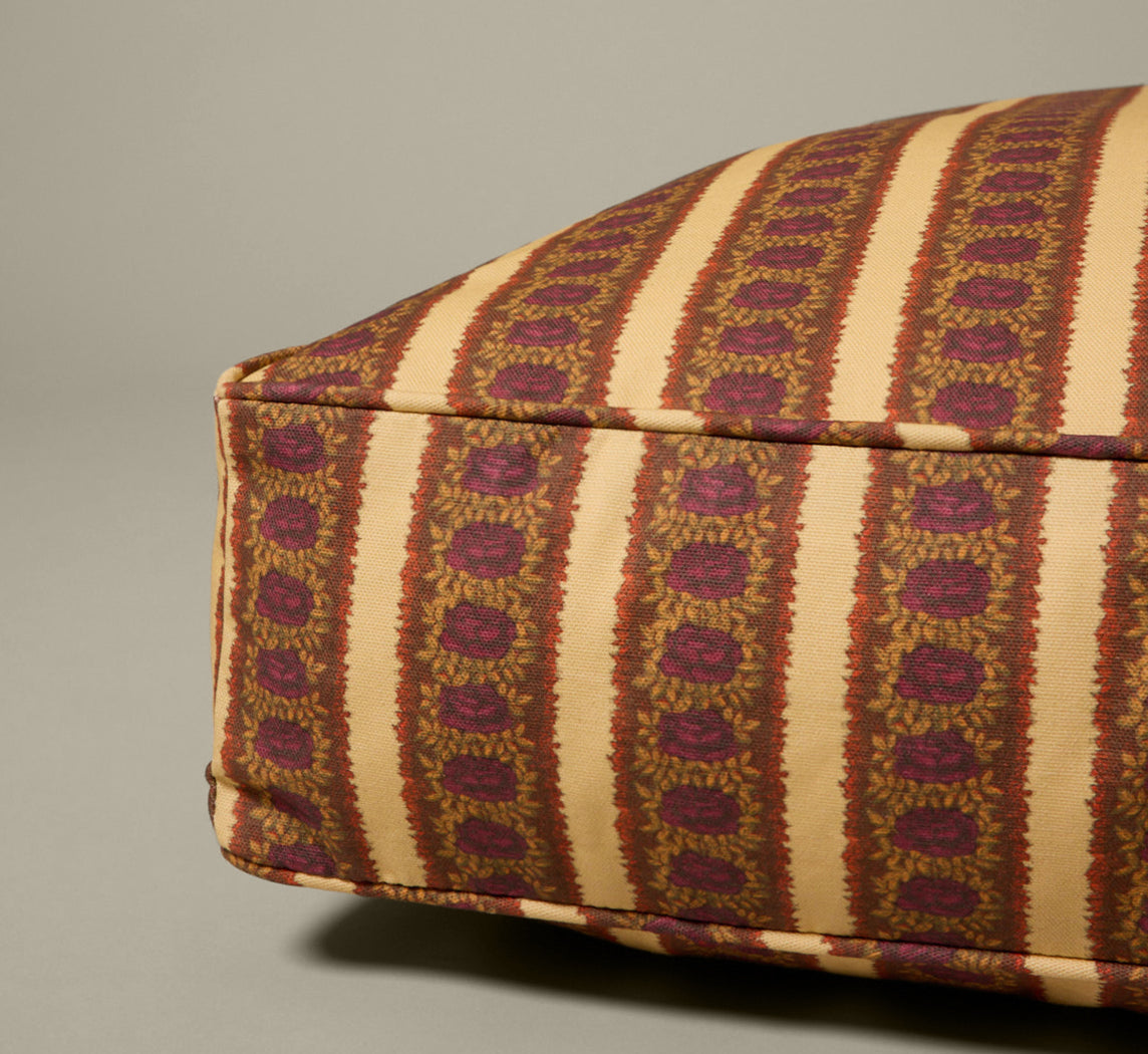 PIERCE & WARD DOG BED IN ROSE STRIPE (MULTIPLE SIZES)