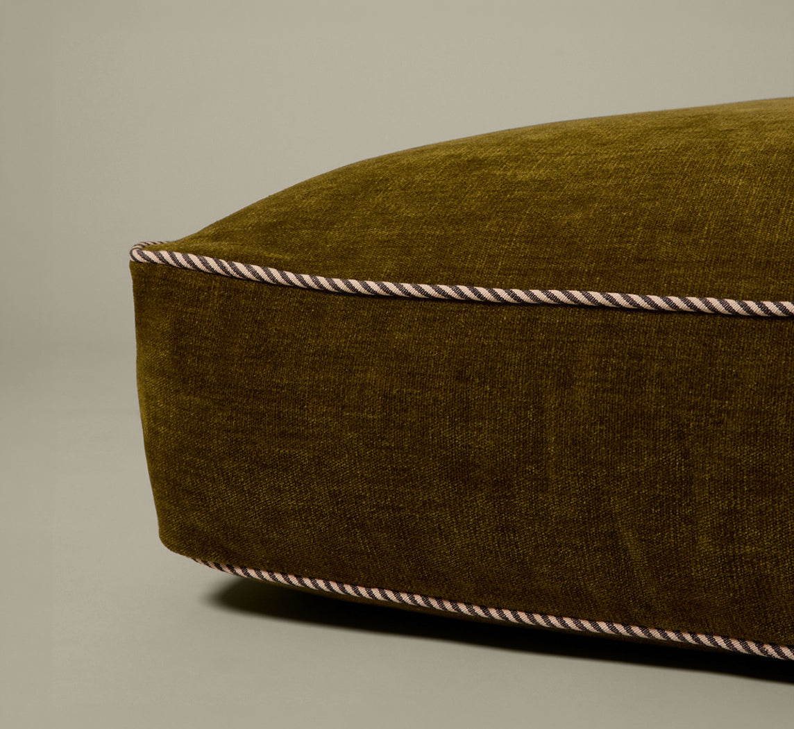 PIERCE & WARD DOG BED IN OLIVE GREEN CHENILLE (MULTIPLE SIZES)