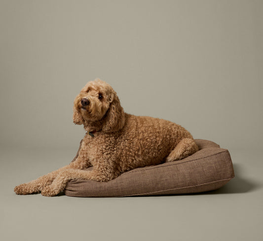 PIERCE & WARD DOG BED IN ITALIAN PLAID LINEN (MULTIPLE SIZES)