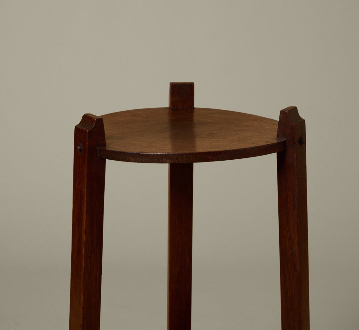 1920S DUTCH ART DECO OAK SIDE TABLE