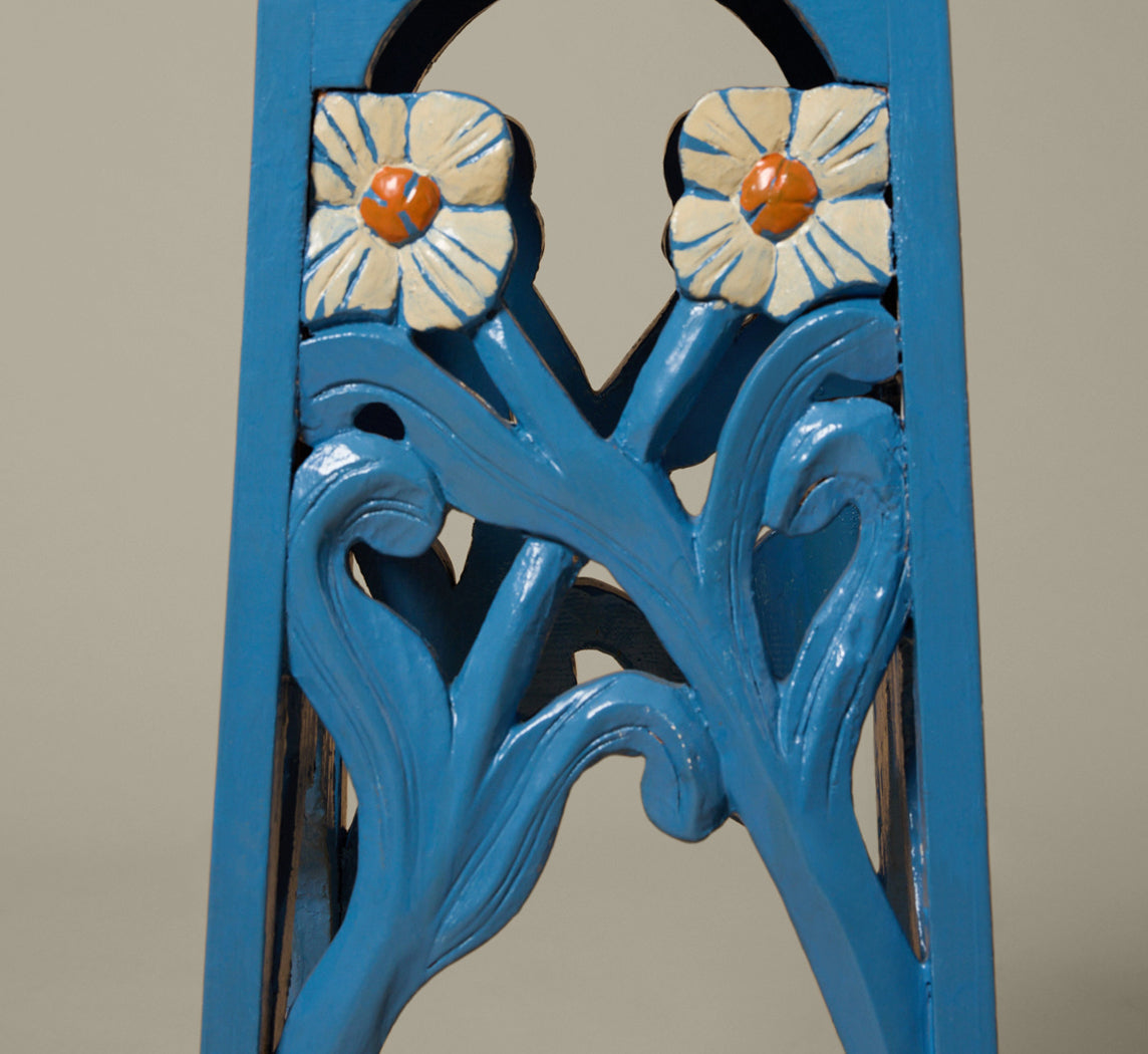 ART NOUVEAU SIDE TABLE WITH FLOWERS
