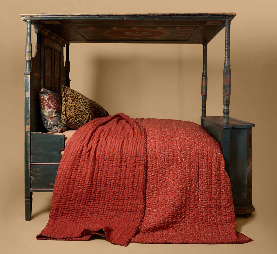 MARQUISE QUILT BY STUDIO FORD