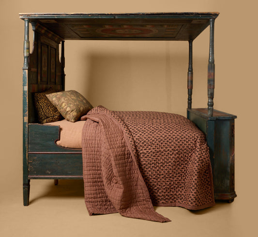 SPHINX QUILT BY STUDIO FORD