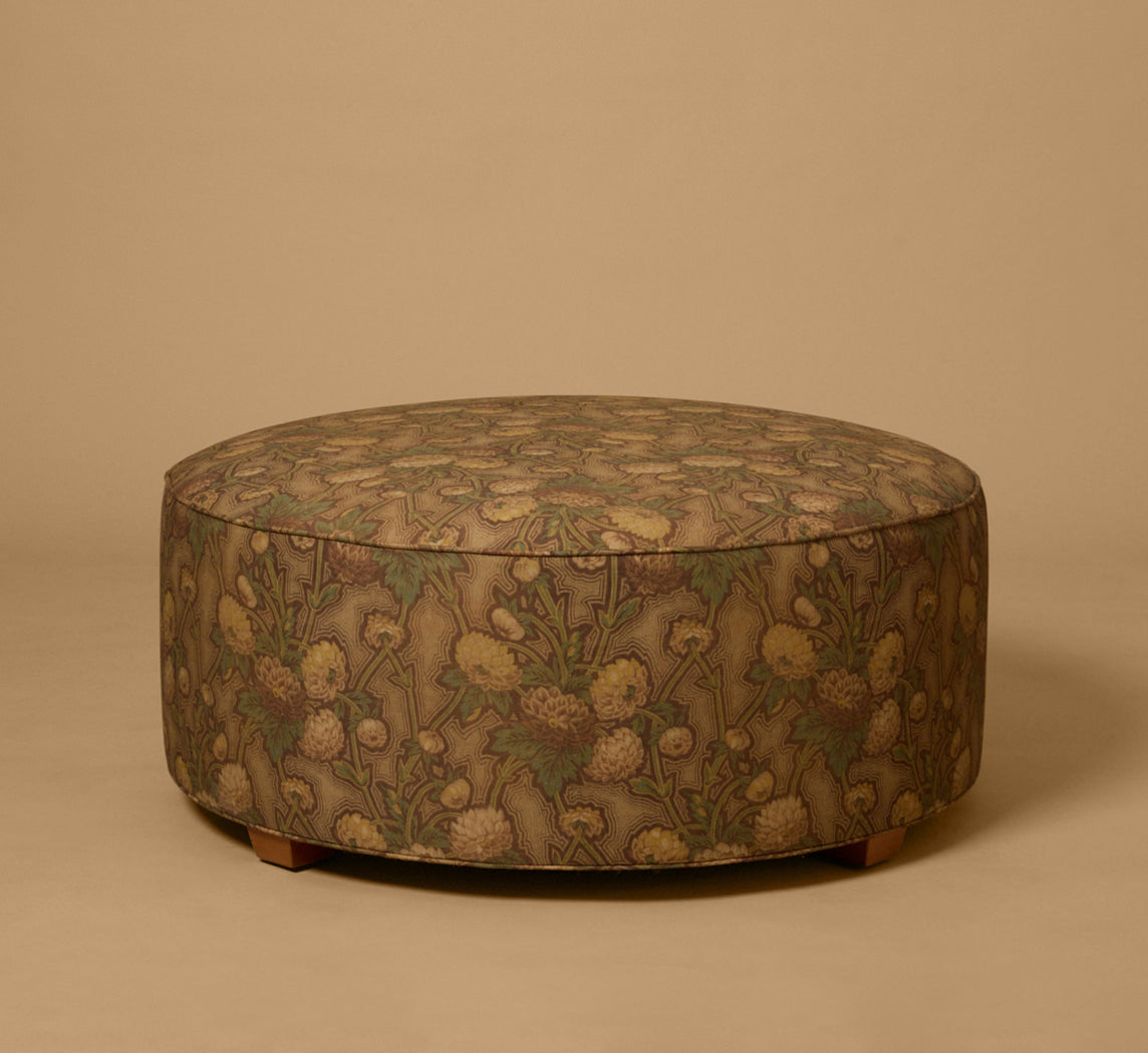 PIERCE & WARD CIRCLE OTTOMAN IN CHRYSANTHEMUM