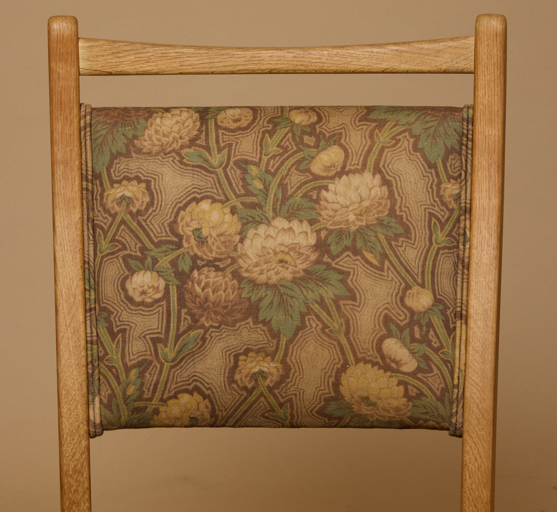SET OF 6 DANISH OAK DINING CHAIRS BY HENNING KJAERNULF IN PIERCE & WARD CHRYSANTHEMUM