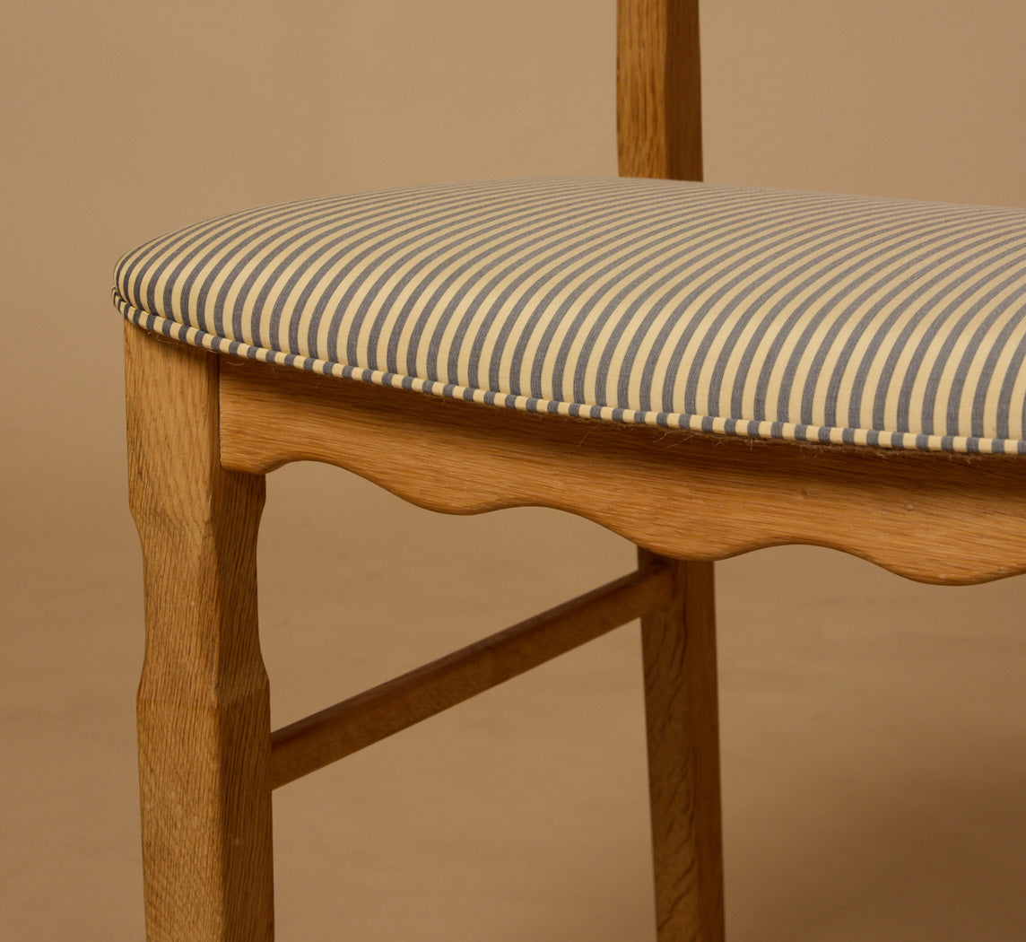 SET OF 6 DANISH CARVED OAK DINING CHAIRS BY HENNING KJAERNULF WITH SILK STRIPE