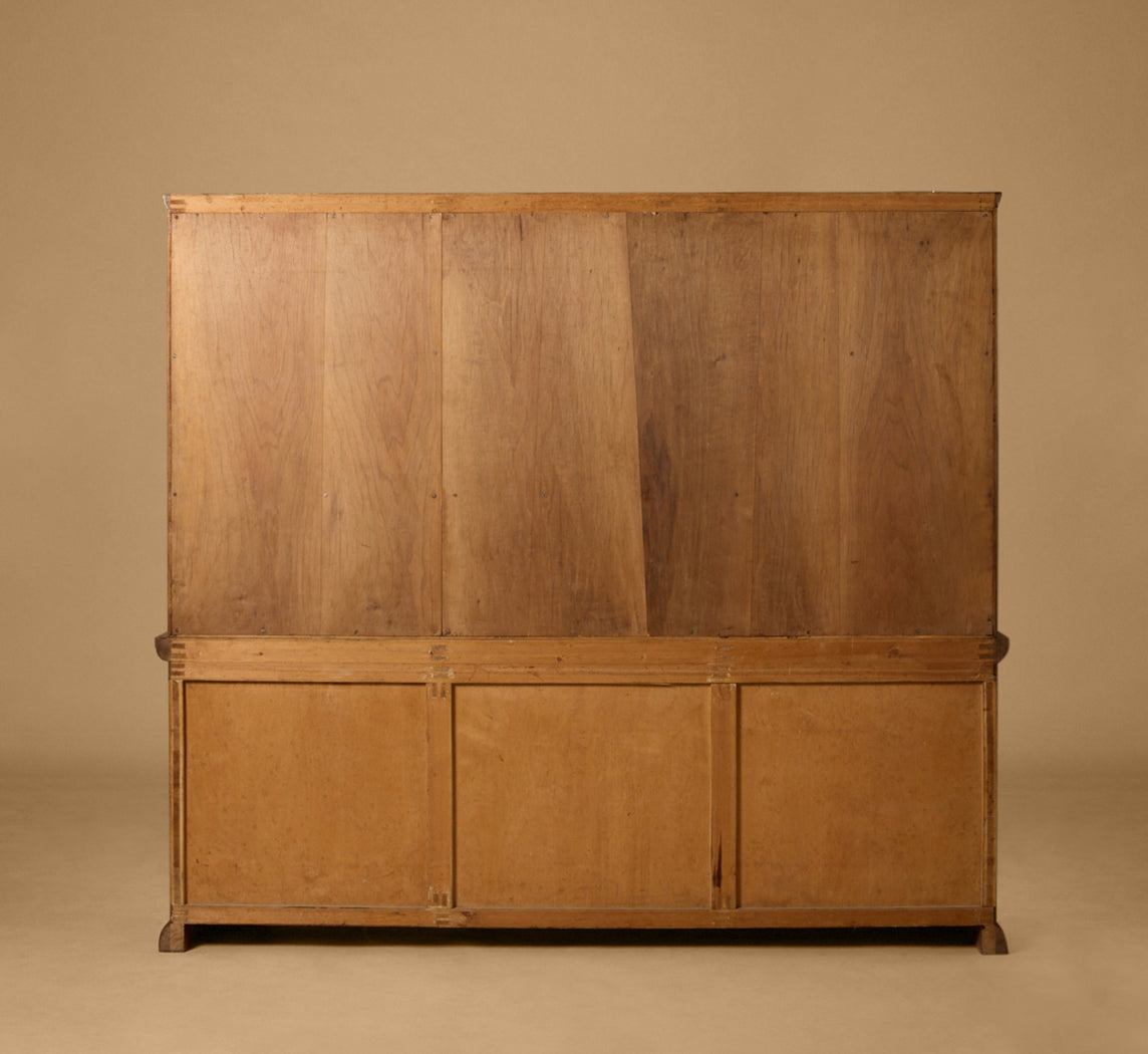1940S ITALIAN WALNUT BURLWOOD BOOKCASE BY MARIO QUARTI