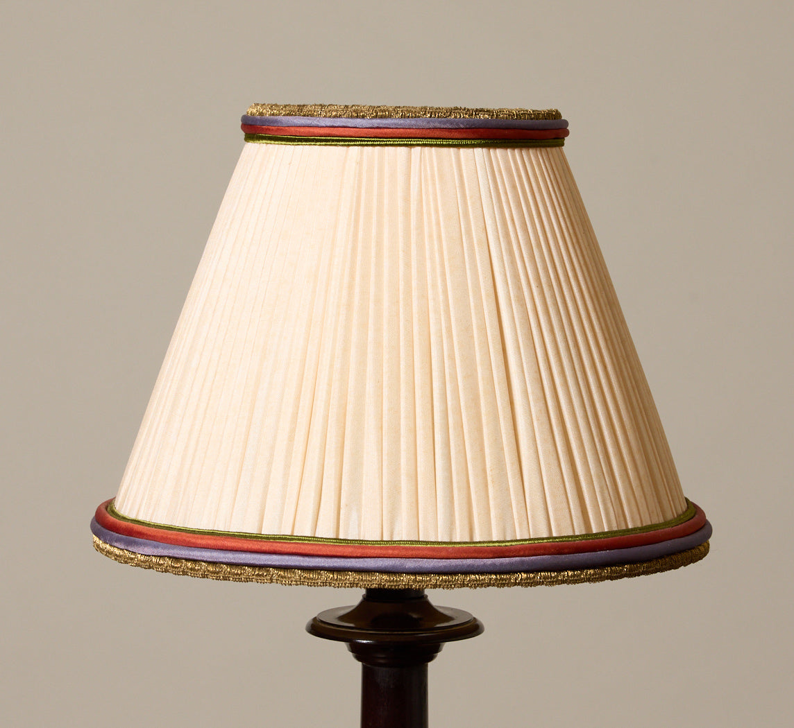 1930S ART DECO BAKELITE TABLE LAMP