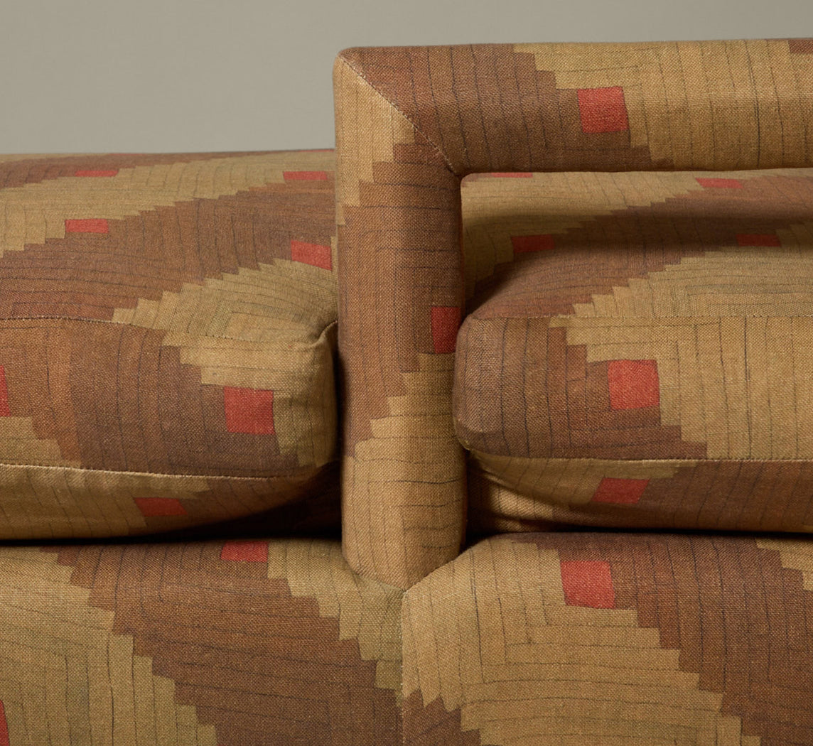 VINTAGE CHAISE LOUNGE IN THE STYLE OF KARL SPRINGER IN PIERCE & WARD'S QUILT LINEN