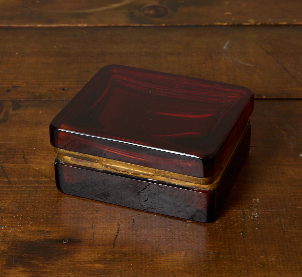 1940S FRENCH GLASS & BRASS JEWELRY BOX