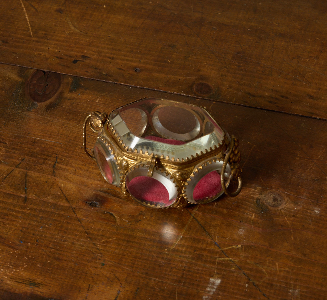 19TH CENTURY FRENCH PETITE GLASS JEWELRY BOX