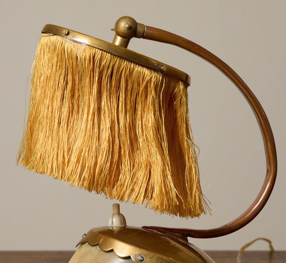 AMSTERDAM SCHOOL BRASS & COPPER HORSE SHOE TABLE LAMP, 1920S