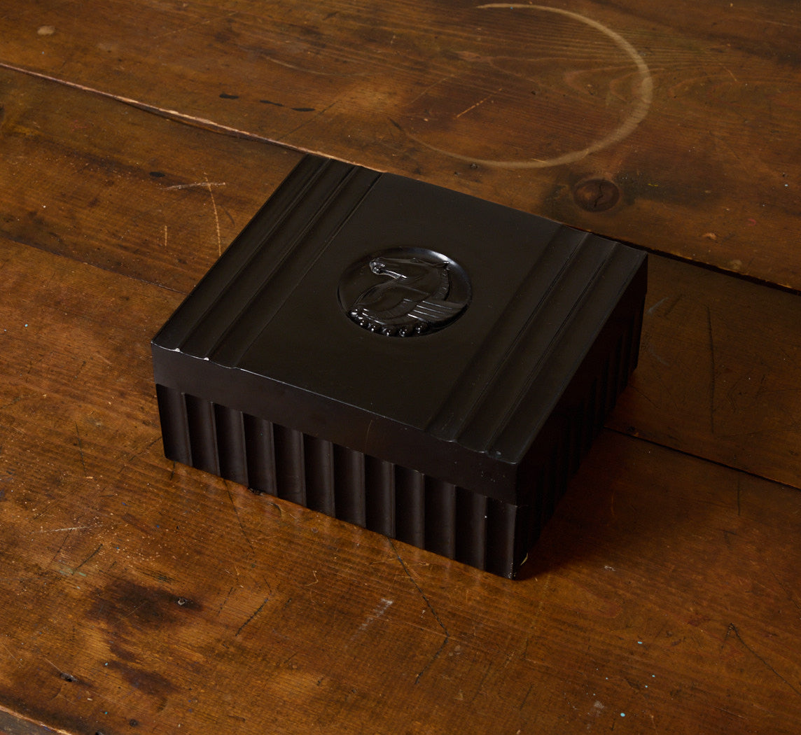 1940S BAKELITE PEGASUS BOX