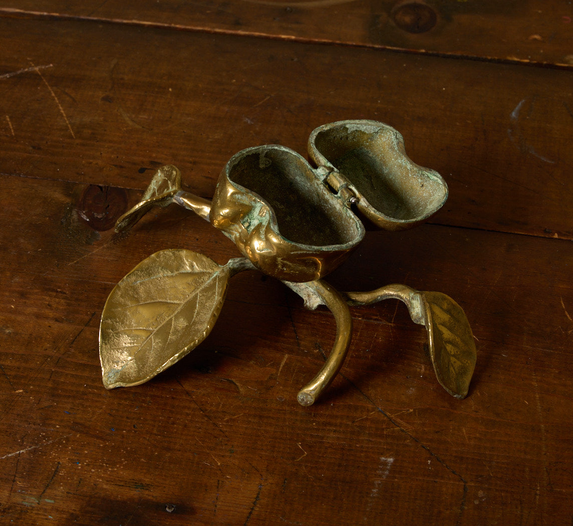 1920S FRENCH APPLE TWIG TRINKET BOX