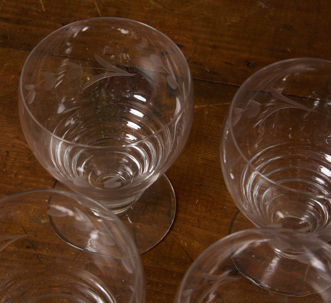 1920S ART DECO ENGRAVED GLASSWARE SET OF 9