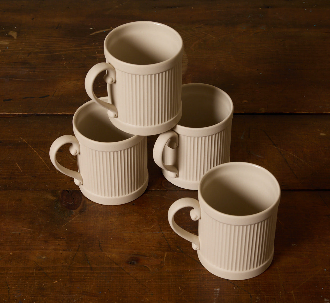 STONEWARE TEA MUG