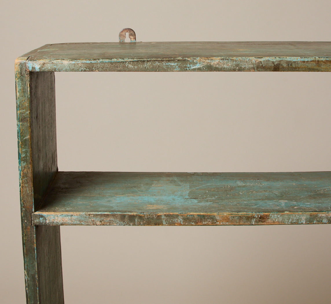 19TH CENTURY PRIMITIVE GREEN PAINTED WALL SHELF
