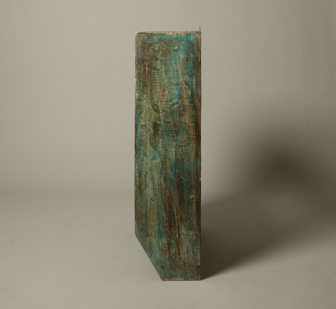 19TH CENTURY PRIMITIVE GREEN PAINTED WALL SHELF