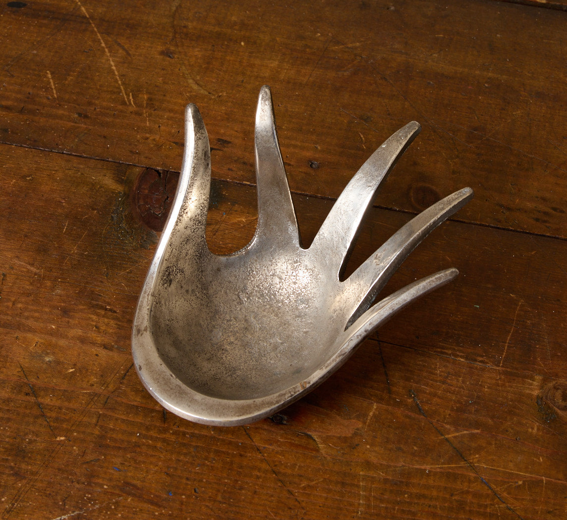 1950S HAND TRINKET DISH BY WALTER BOSSE