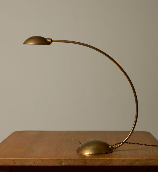 1970S ITALIAN MEBLO PELIKAN ARC TABLE LAMP