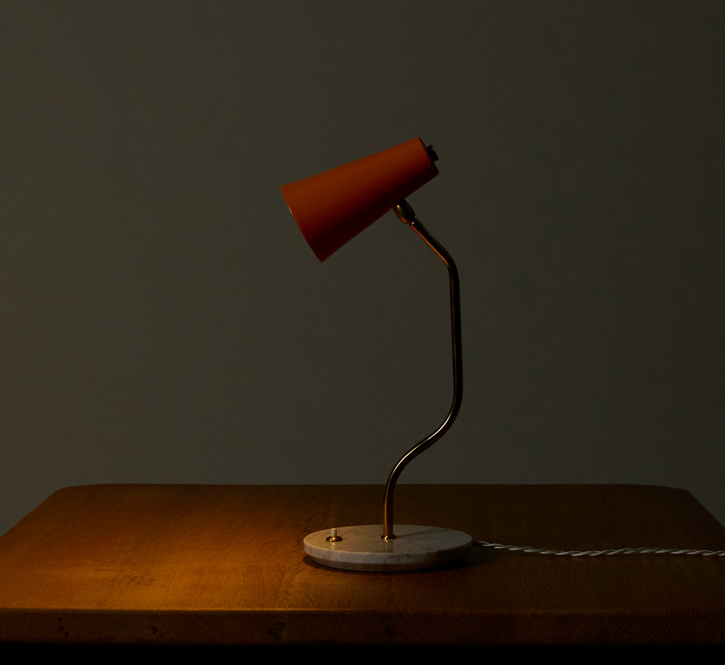 1960S ITALIAN TABLE LAMP WITH MARBLE BASE AND ORANGE SHADE