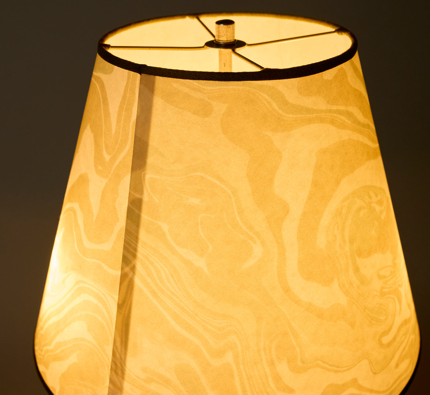 PW SUMINAGASHI BEDSIDE LAMPSHADE IN OLIVE SWIRL