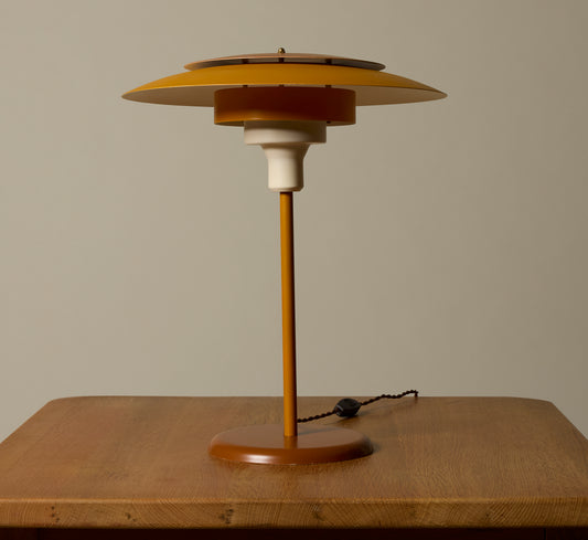 MID CENTURY DANISH TABLE LAMP ATTRIBUTED TO LYSKAER BELYSNING