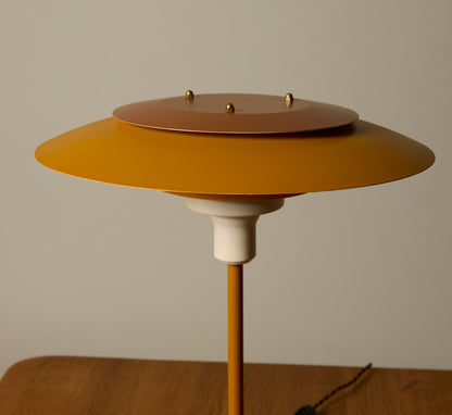 MID CENTURY DANISH TABLE LAMP ATTRIBUTED TO LYSKAER BELYSNING