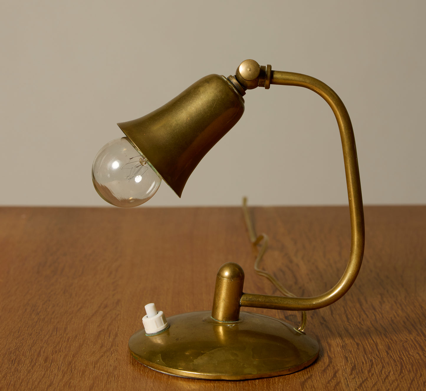 PAIR OF PETITE MIDCENTURY ITALIAN BRASS LAMPS