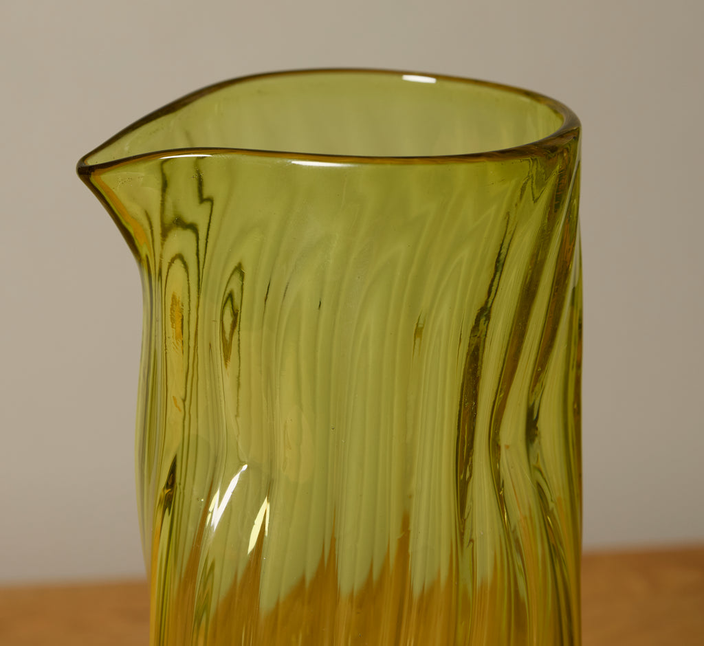 WABI-SABI PITCHER IN GINKO GREEN