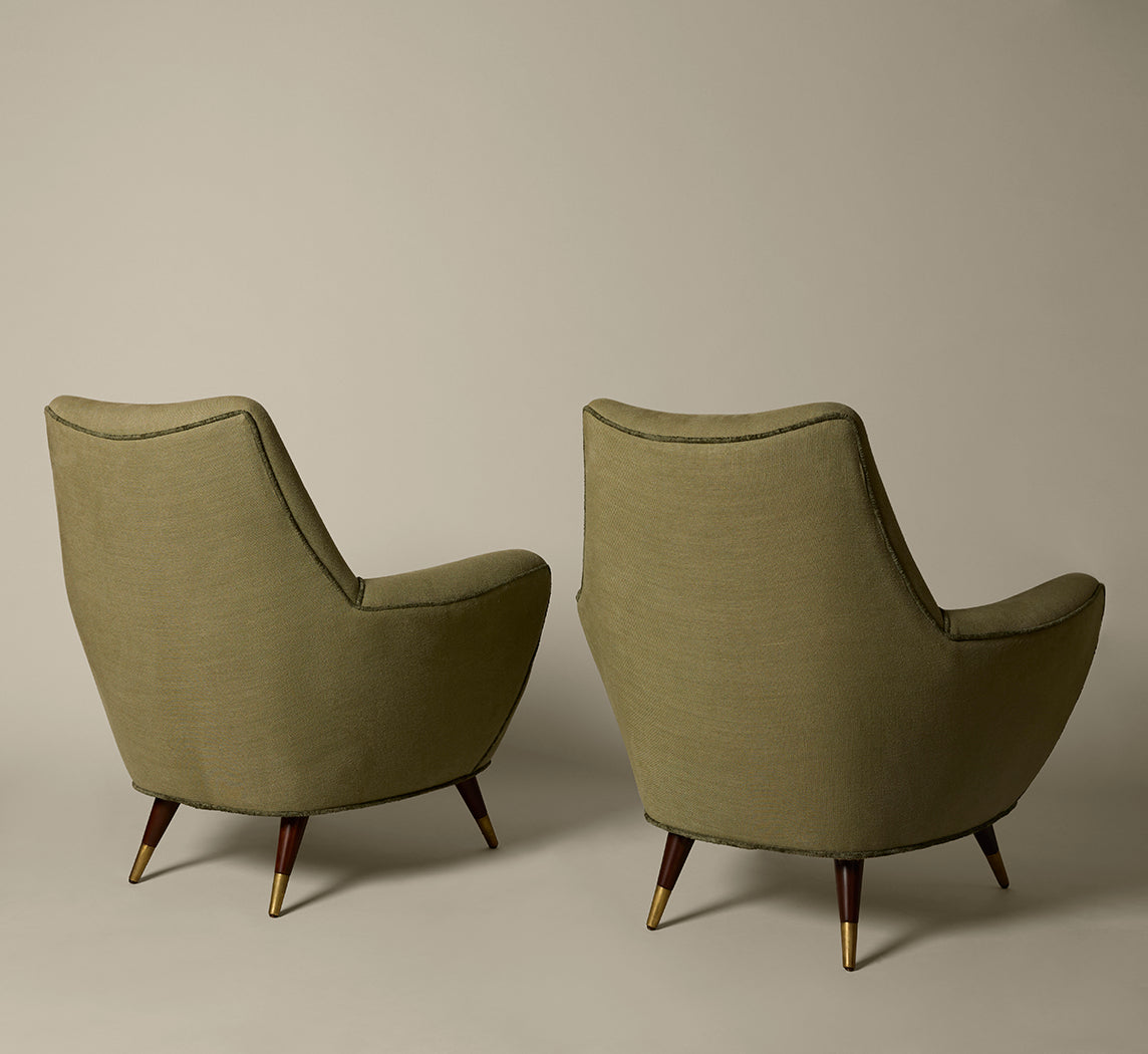 LOUNGE CHAIRS C 1950 IN THE MANNER OF GIO PONTI IN EUCALYPTUS LINEN WITH JUNGLE VELVET TRIM