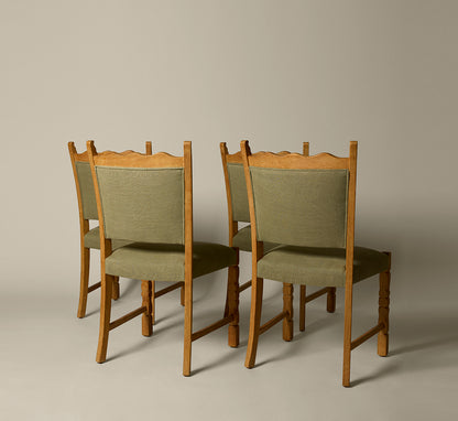 OAK DINING CHAIRS IN THE MANNER OF KJAERNULF (6)